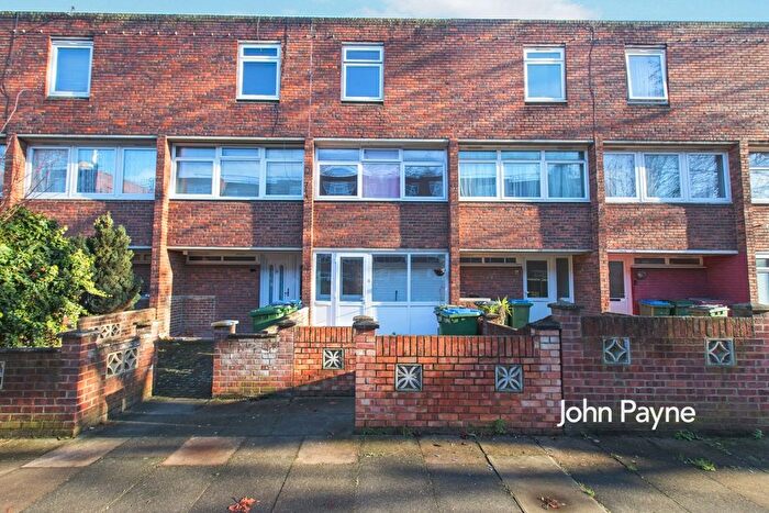 3 Bedroom Terraced House To Rent In Nassau Path, London, SE28