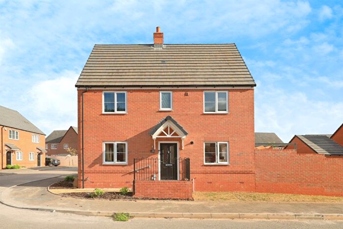 3 Bedroom Detached House For Sale In Bluebell Crescent, Lea Castle, Kidderminster, DY10
