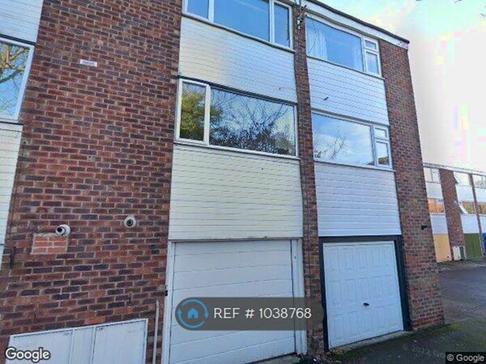 2 Bedroom End Of Terrace House To Rent In Greenvale Drive, Cheadle, SK8