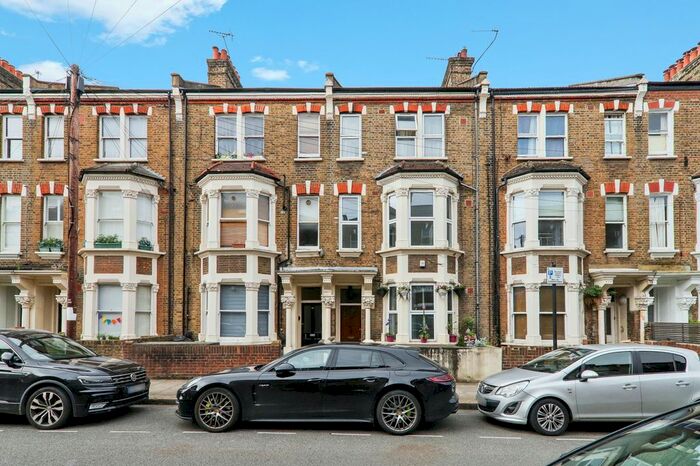 2 Bedroom Flat To Rent In Fermoy Road, London, W9