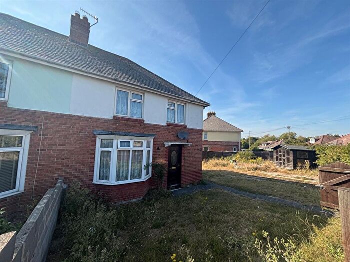 3 Bedroom Semi-Detached House For Sale In Devon Road, Weymouth, DT4
