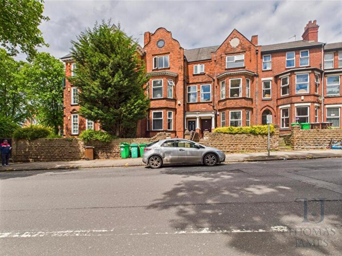 7 Bedroom Terraced House For Sale In Derby Road, Nottingham, NG7