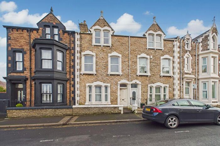 6 Bedroom Town House For Sale In Belle Isle Street, Workington, CA14