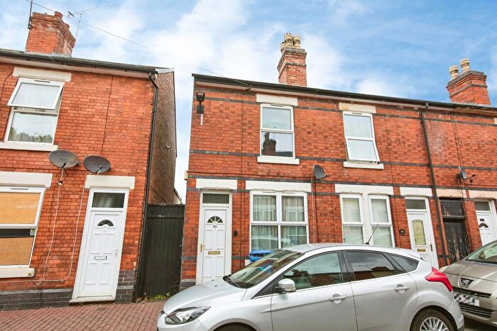 3 Bedroom End Of Terrace House For Sale In Randolph Road, Derby, DE23