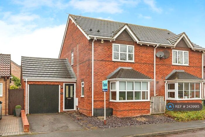 4 Bedroom Semi-Detached House To Rent In Tresham Close, Bradley Stoke, Bristol, BS32