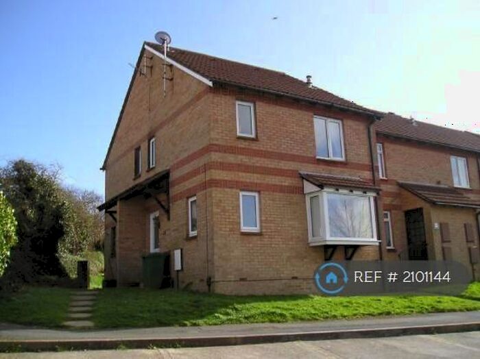 2 Bedroom End Of Terrace House To Rent In Holebay Close, Plymstock, PL9