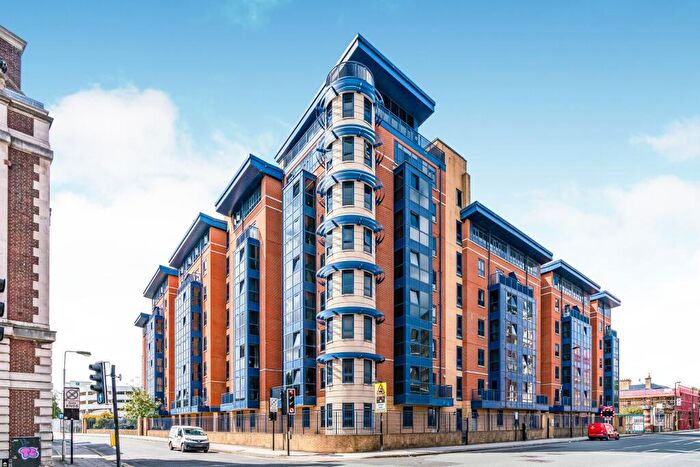 2 Bedroom Apartment To Rent In Charter House, Southampton, SO14