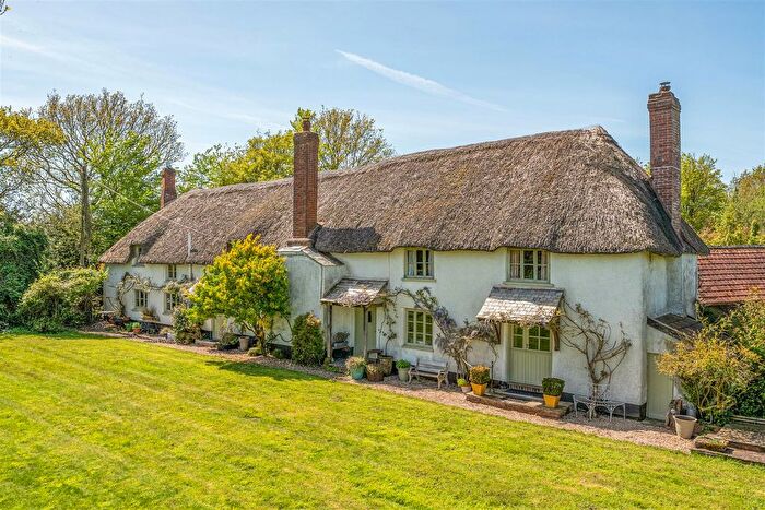 5 Bedroom Detached House For Sale In Clyst St. Lawrence, Cullompton, EX15