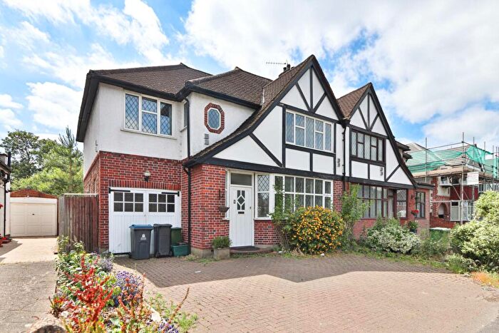 4 Bedroom Semi-Detached House To Rent In Malden Way, New Malden, KT3