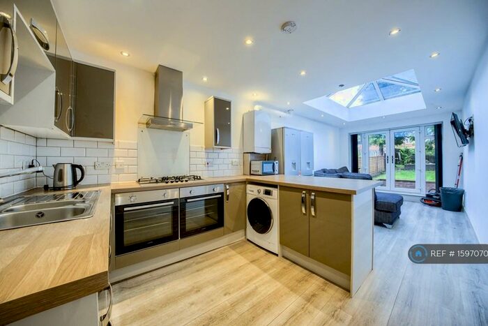 5 Bedroom Terraced House To Rent In Nicholls Street, Coventry, CV2