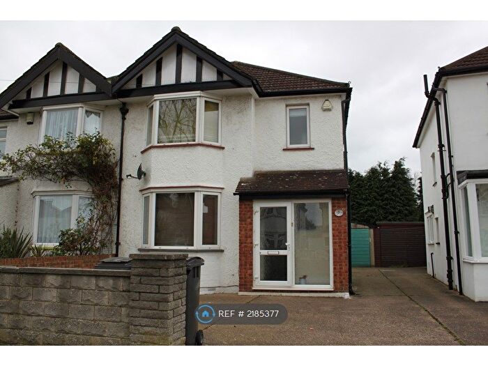 3 Bedroom Semi-Detached House To Rent In Princes Avenue, Surbiton, KT6