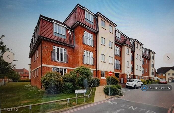 1 Bedroom Flat To Rent In Field House, Morden, SM4