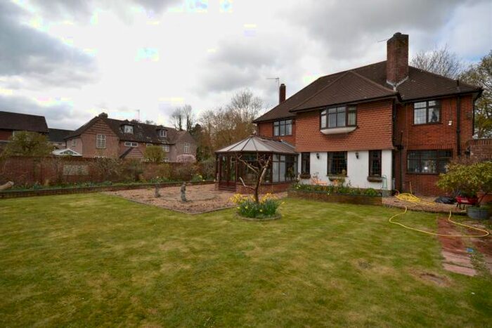 5 Bedroom Detached House To Rent In London Road, Luton, Luton, LU1