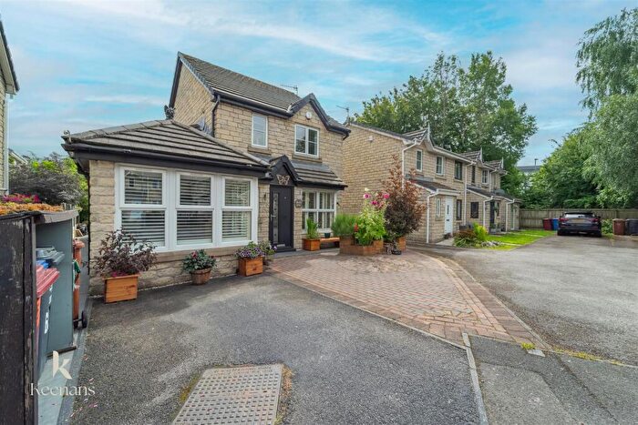 4 Bedroom Detached House For Sale In Mary Towneley Fold, Burnley, BB10
