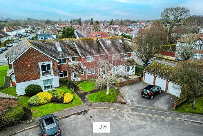 4 Bedroom Town House For Sale In Sycamore Close, Christchurch, Dorset, BH23