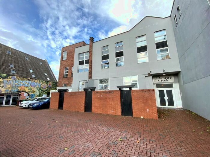 2 Bedroom Apartment To Rent In Shaftesbury Crusade, Bristol, BS2