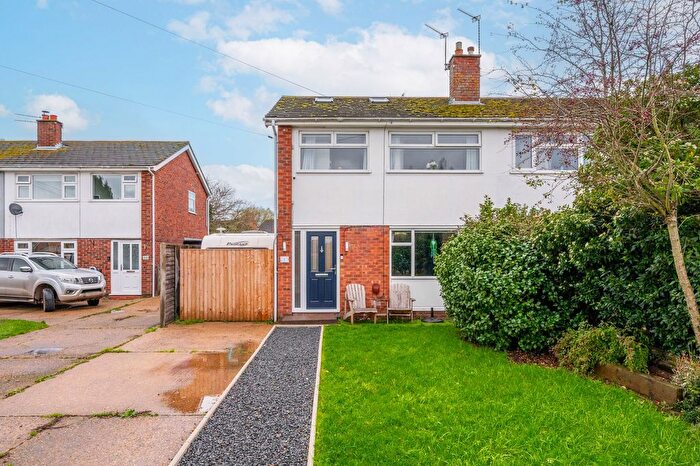 3 Bedroom Semi Detached House For Sale In The Gardens, Carlton Colville, NR33