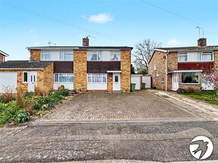 3 Bedroom Semi Detached House For Sale In Brier Road, Sittingbourne, Kent, ME10