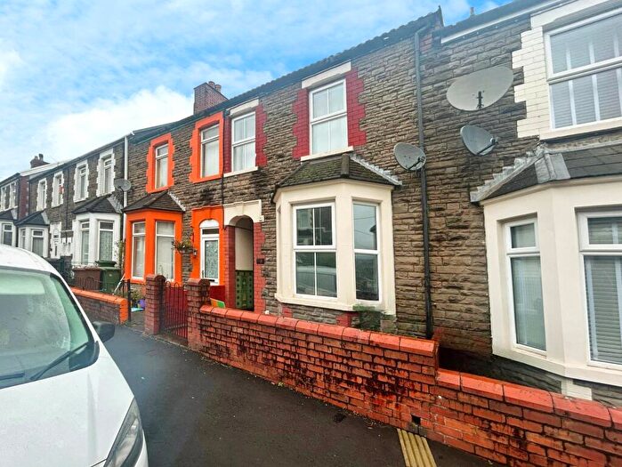 2 Bedroom House To Rent In Van Road, Caerphilly, CF83