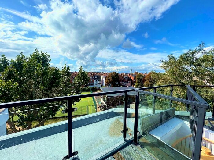 4 Bedroom Town House To Rent In Portland Road, Southsea, PO5