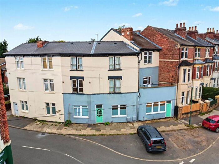 4 Bedroom Apartment For Sale In Loscoe Road, Nottingham, NG5