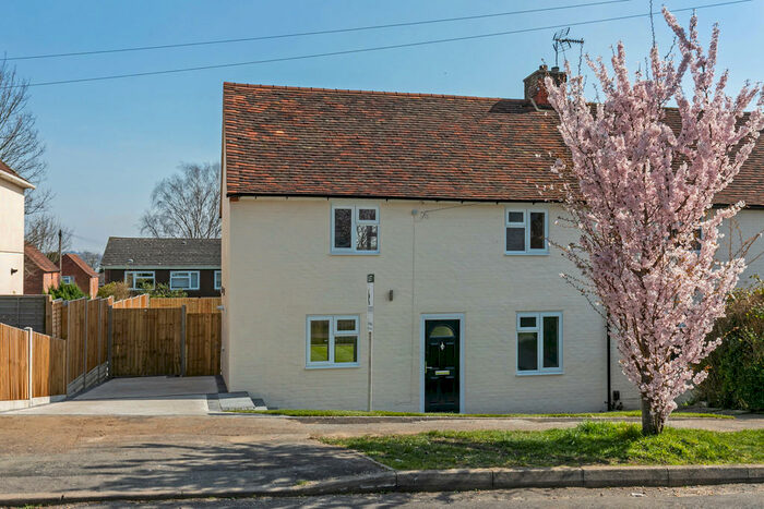 3 Bedroom Semi-Detached House To Rent In Keble Street, Winchester, SO22