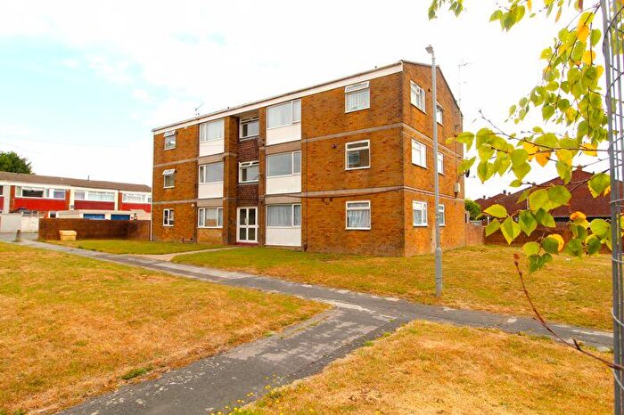 2 Bedroom Flat For Sale In Cedar Close, Patchway, BS34