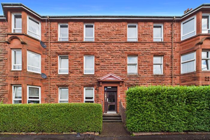 3 Bedroom Flat To Rent In Quentin Street, Glasgow, G41