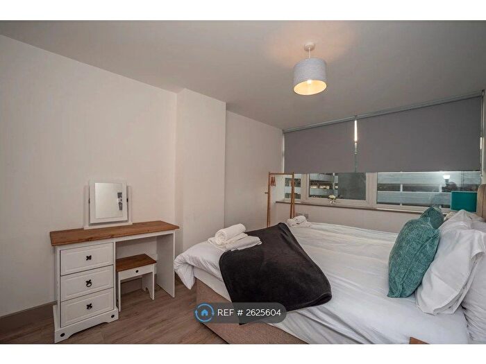 1 Bedroom Flat To Rent In South Street, Romford, RM1