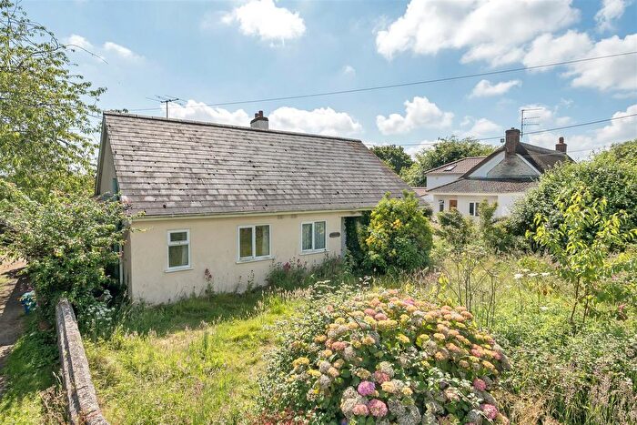 3 Bedroom Detached Bungalow For Sale In Alston, Axminster, EX13