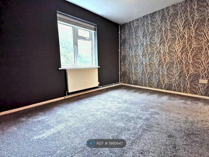 1 Bedroom Flat To Rent In Whitehall Road, Ramsgate, CT12