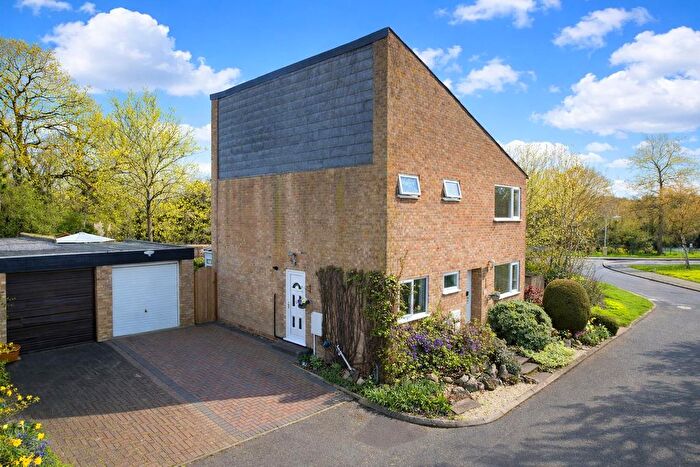 4 Bedroom Detached House For Sale In Ashfield, Stantonbury, Milton Keynes, MK14