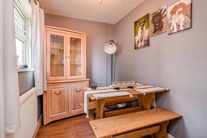 3 Bedroom Terraced House For Sale In Twyn Place, Abercarn, Newport, NP11