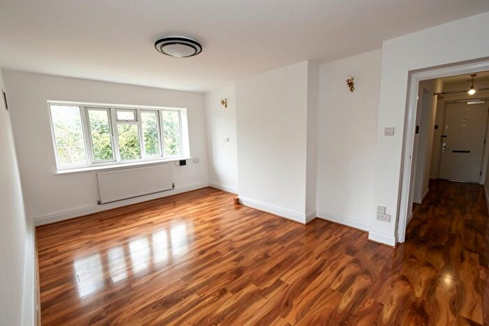 2 Bedroom Flat For Sale In Mallard Court, London, NW9