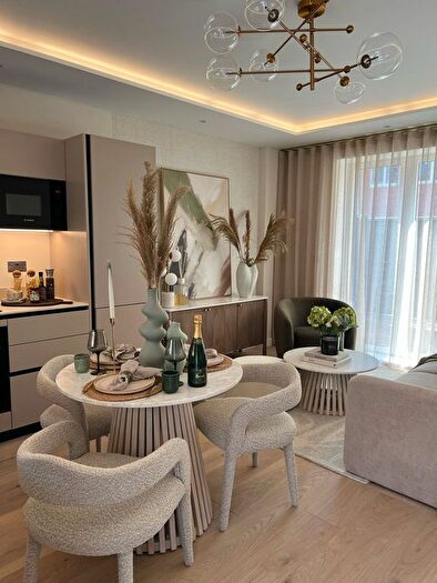 2 Bedroom Flat For Sale In Unit A The Warwick, Ealing, W5