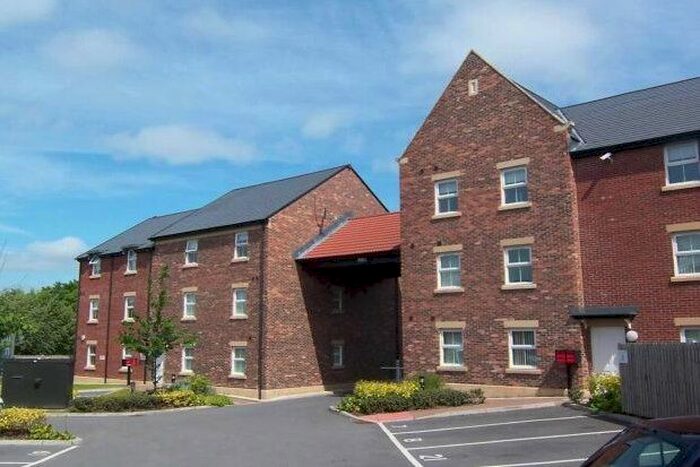 2 Bedroom Flat To Rent In Whitfield Court, Durham, DH1