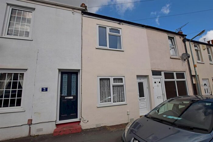 2 Bedroom Terraced House To Rent In Ivy Street, Rainham, Gillingham, ME8