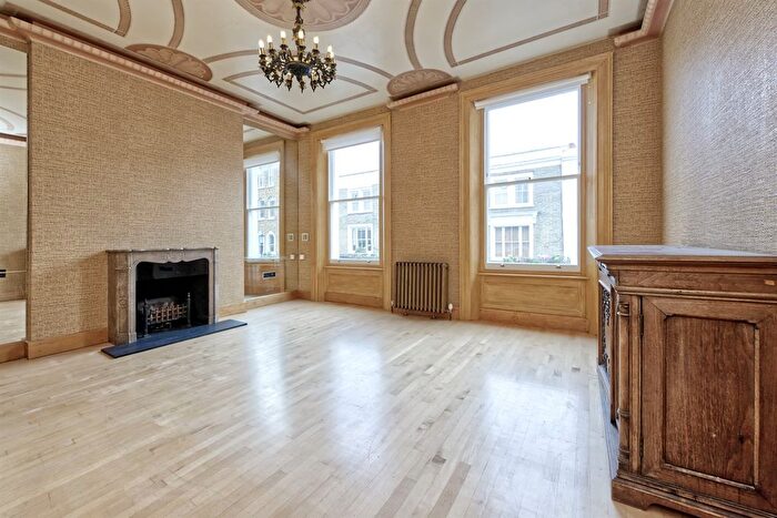 3 Bedroom Maisonette To Rent In Kensington Park Road, W11