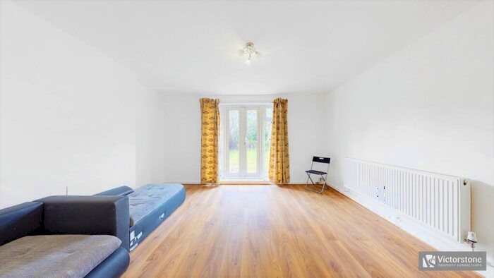 4 Bedroom Apartment To Rent In Wimbourne Court, Wimbourne Street, Shoreditch, London, N1