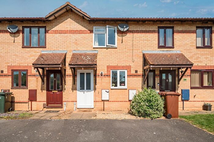2 Bedroom Terraced House To Rent In Holm Way, Bicester, OX26