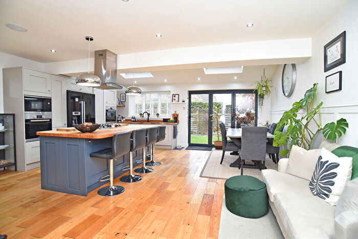 4 Bedroom Detached House For Sale In Beckwith Road, Harrogate, HG2