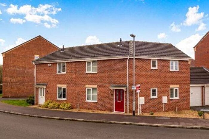 3 Bedroom Semi-Detached House To Rent In College Way, Nottingham, NG8