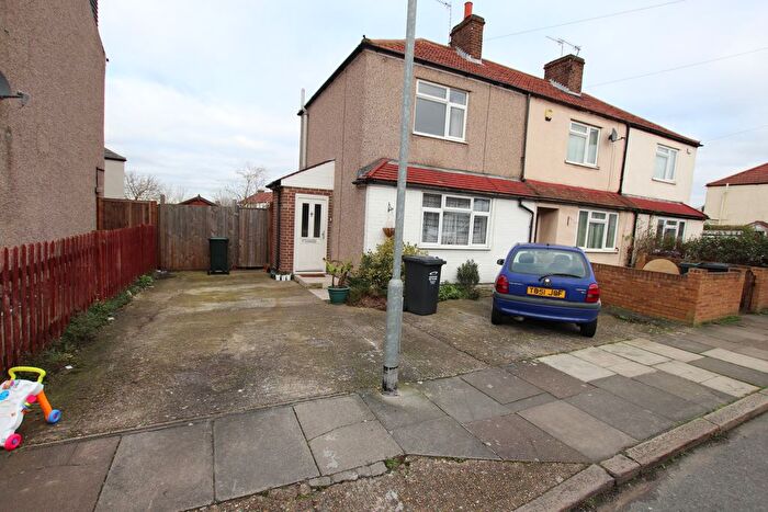 2 Bedroom End Of Terrace House To Rent In Barham Road, Dartford, DA1