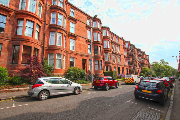 2 Bedroom Apartment To Rent In Caird Drive, G11