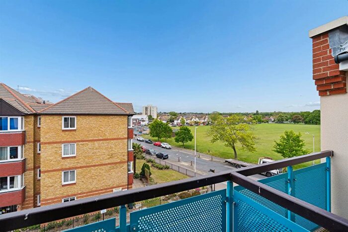 1 Bedroom Flat For Sale In Richmond Street, Herne Bay, CT6