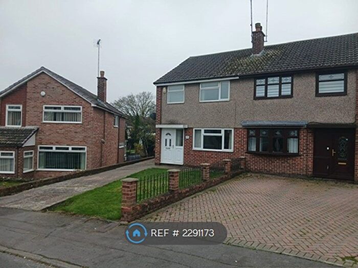 3 Bedroom Semi-Detached House To Rent In Heron Hill, Sheffield, S26