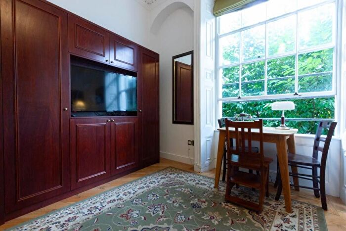 Studio To Rent In Cartwright Gardens, Bloomsbury, WC1H