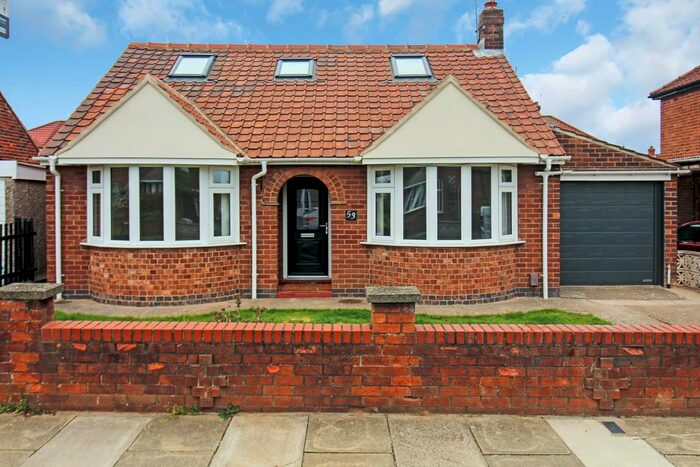 4 Bedroom Detached Bungalow To Rent In Almsford Drive, York, YO26