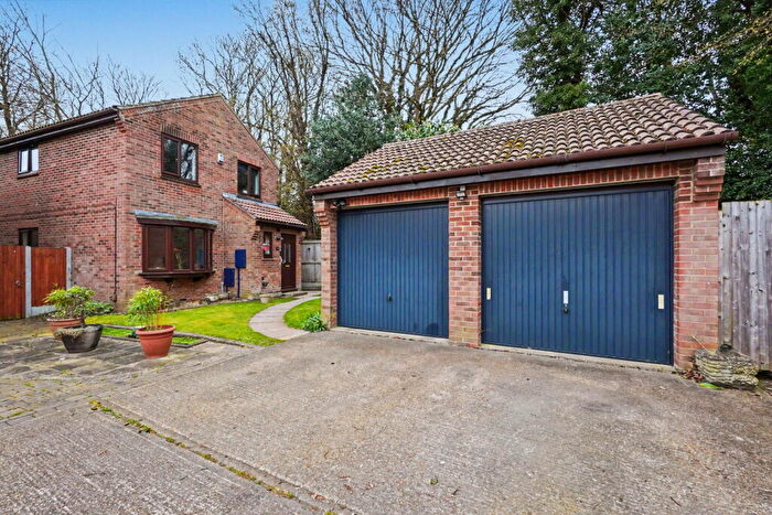 4 Bedroom Detached House For Sale In Highgrove Road, Chatham, ME5