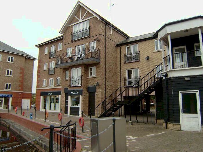 2 Bedroom Apartment To Rent In Springfield Basin, Wharf Road, Chelmsford, Essex, CM2